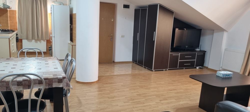 Închiriez apartamente faleza nord