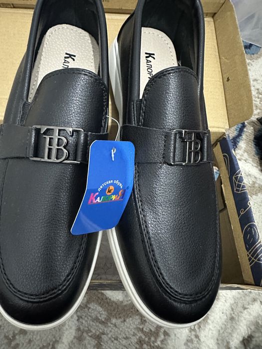 Новые!! Лоферы-слипоны для подростков. Размер 39 маломерят