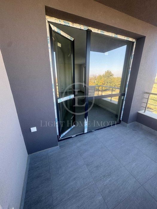 Продава се Тристаен апартамент в с. Белащица, Област Пловдив - 108 кв.м за 1400 €/кв.м - Снимка #9