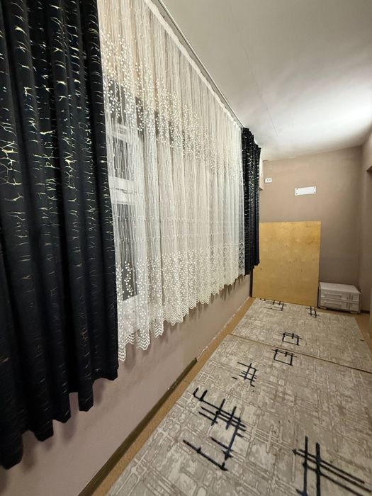 Арендага квартира сергили янги хайот ойида қиз болларга 2х 60кв 400$