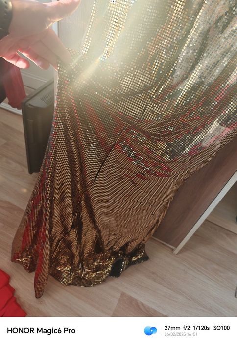 Ослепителна рокля