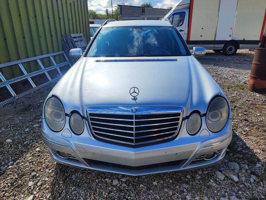 Мерцедес W211 E 320 CDI 224 коня На Части