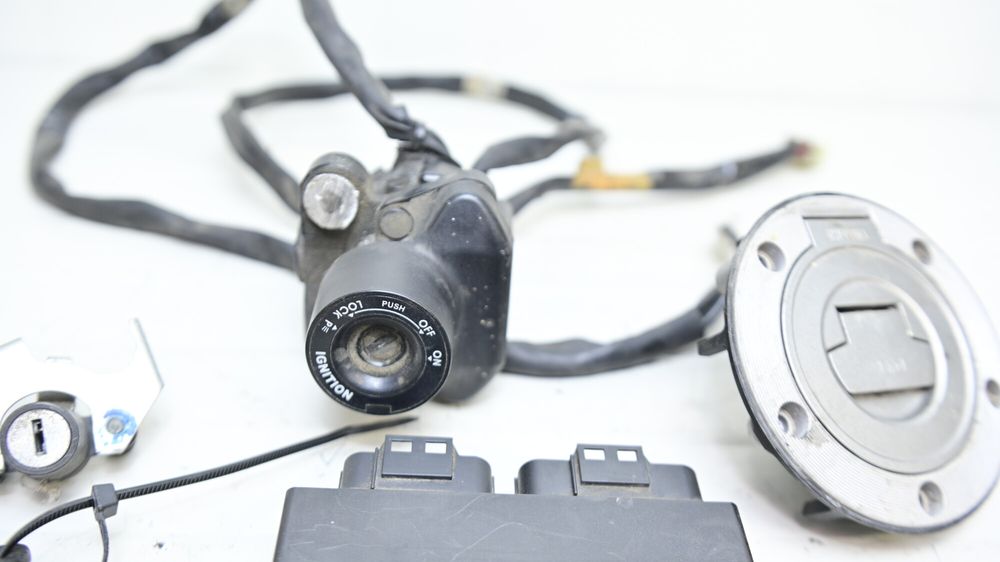 Yamaha FZ1 2006 - 2015 Set Contact Chei ECU Calculator Kit Pornire