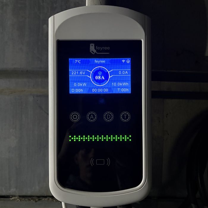 Зарядни станции от ново поколение за електромобили (Тип 1)