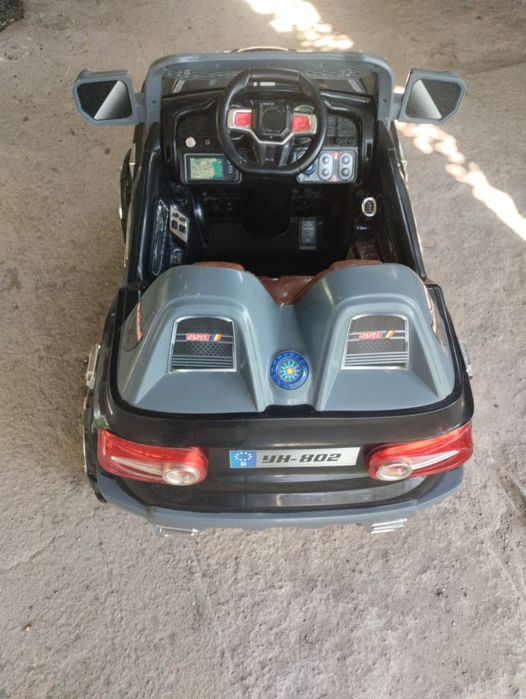 Электромашинка детская