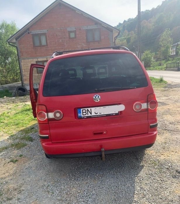 Vând Volkswagen Sharan
