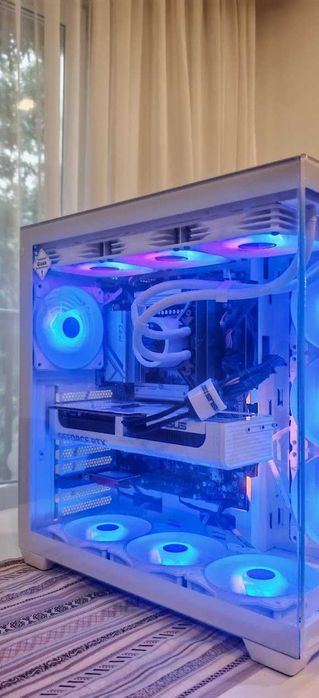 Топ Геймърски Компютър за ТОП Гейминг Intel I7 14700F 20/28 Core up 5.4Ghz/64Gb D5/2Tb SSD/Asus Prime RTX 5070/WiFi & BT/Гаранция