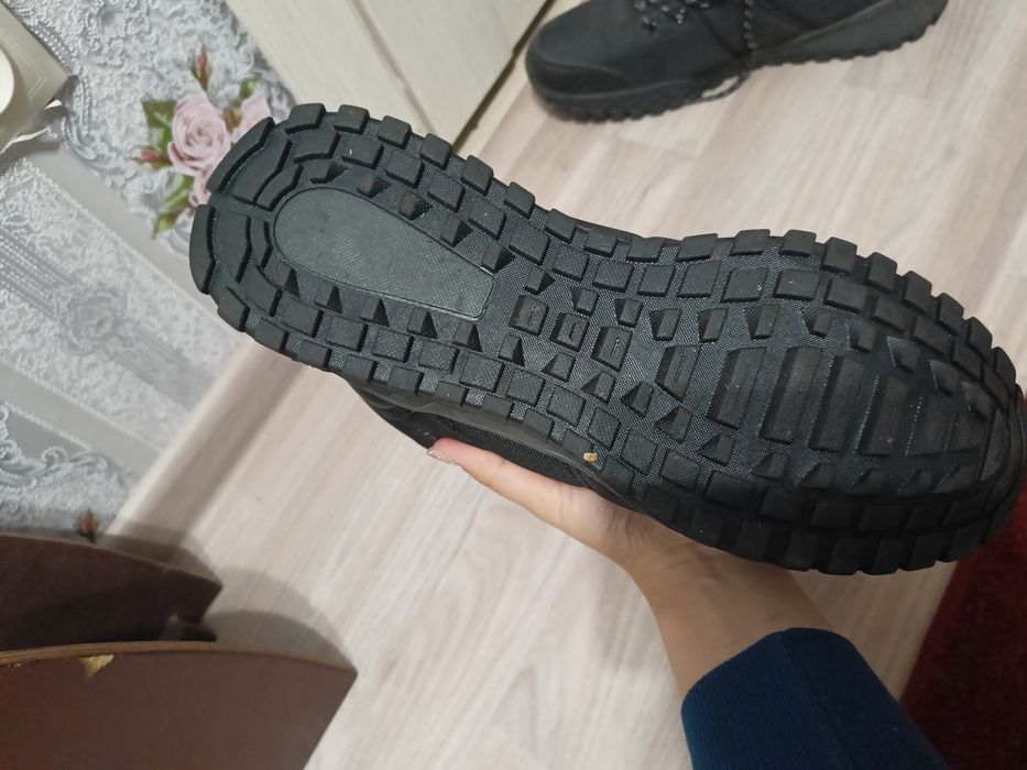 Продам мужскую обувь