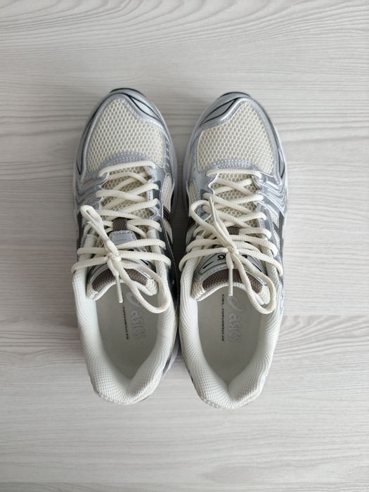Asics gel kayano 14 cream/black 42.5 EU