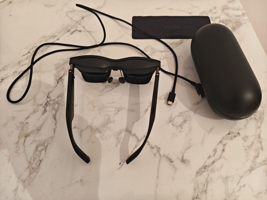 Очки дополненной реальности Xreal Air 2 Pro