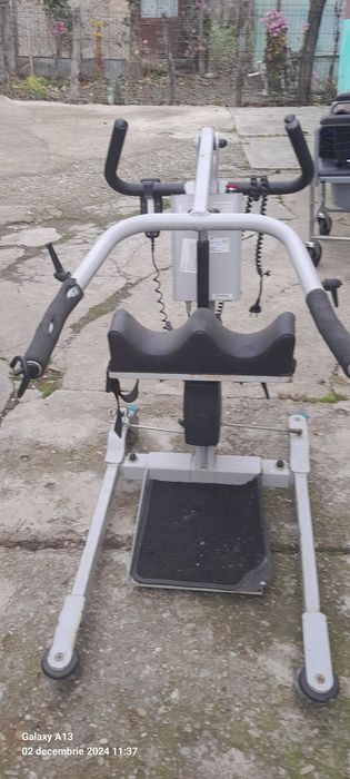 Dispozitiv electric de ridicare pacienți