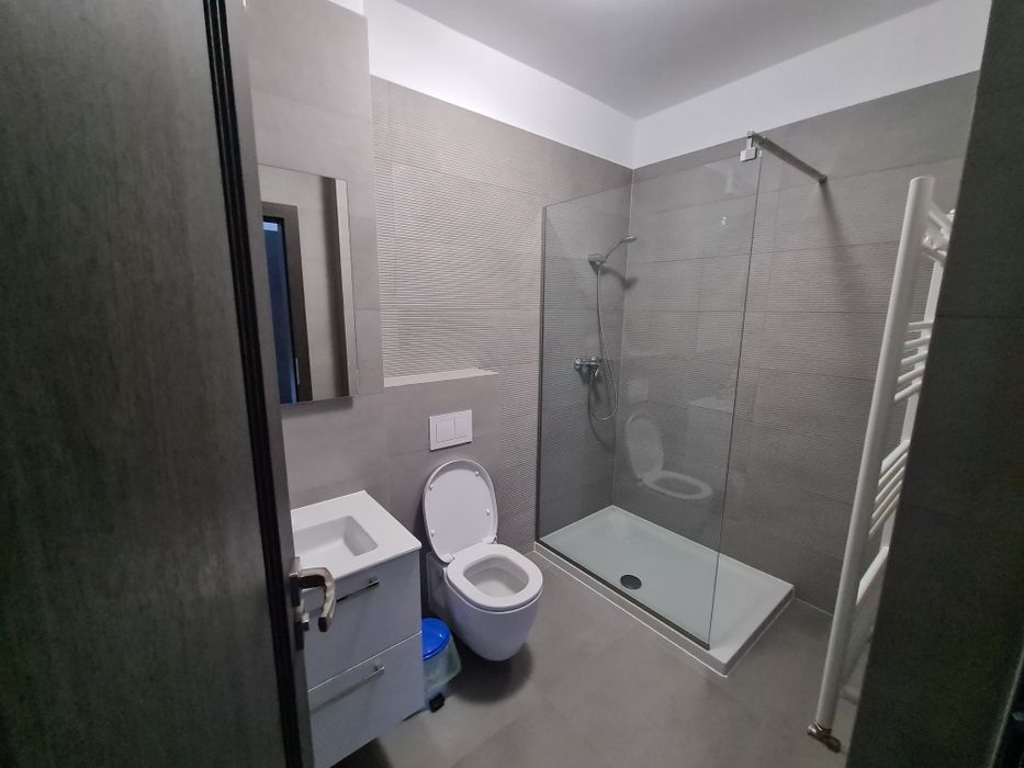 Regim hotelier Adora Park