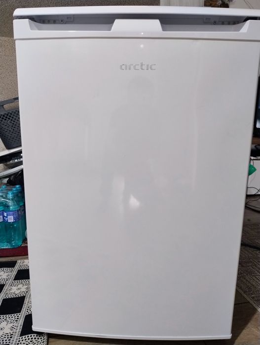 Vând frigider arctic