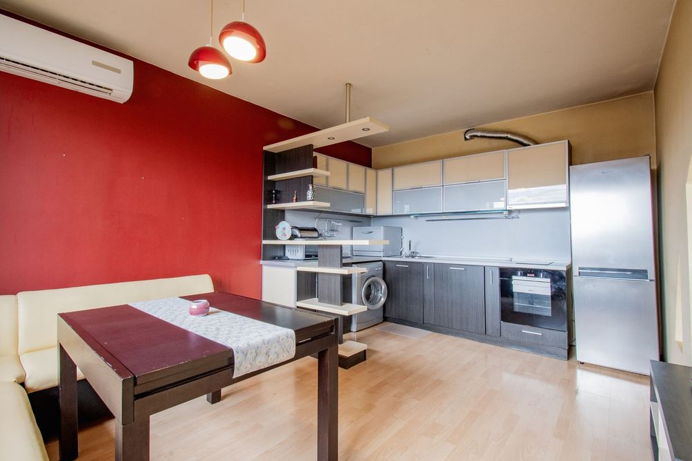 Продава се Тристаен апартамент в София, Люлин 8 - 88 кв.м за 2557 €/кв.м - Снимка #5