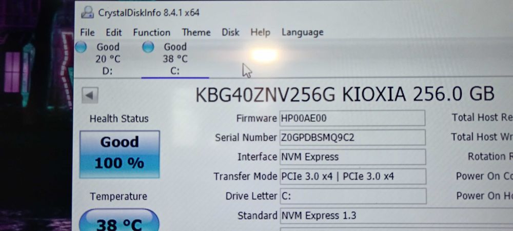 Vand Calculator/PC/Workstation> Intel Xeon, 64gb DDR4, 3.2Tb Stocare