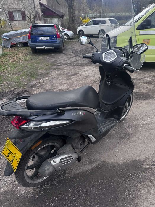 Scuter Piaggio Liberty S 50