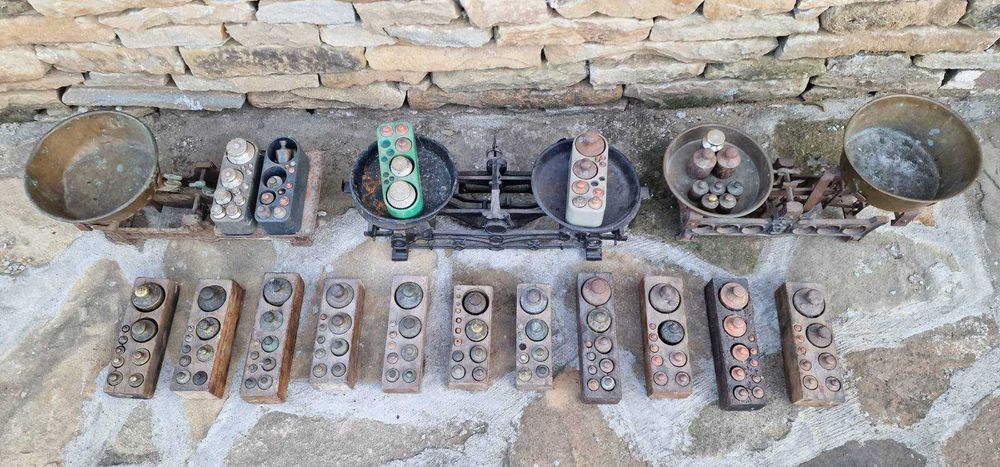 Стар кантар везна с тежести грамове, антикварни