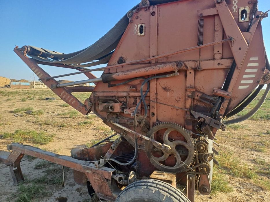 Пресс подборщик