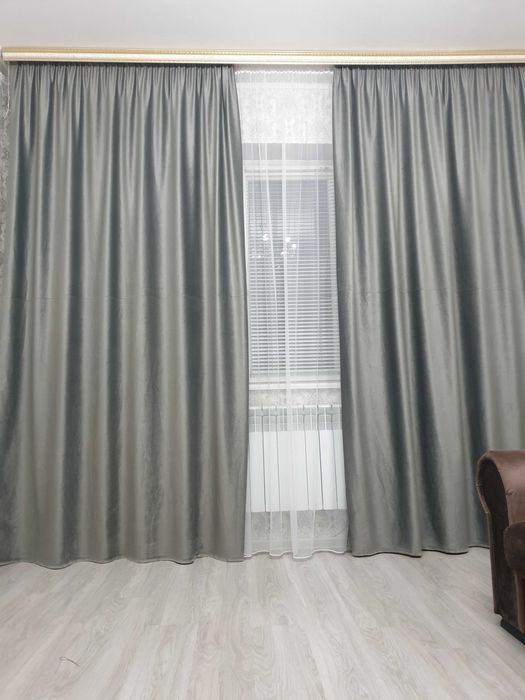 Портьеры  светлосерого