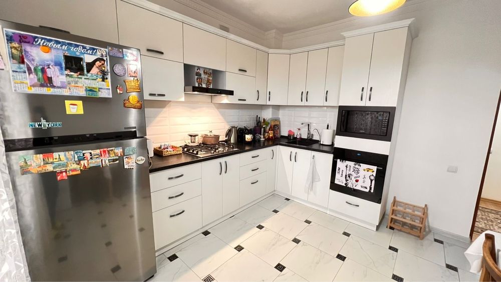 Продам 2 ком кв 82 м2 в районе 8 школы