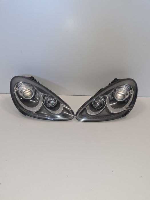 Far avariat Porsche Cayenne 7P Xenon/ an - 2011- 2015 OEM / Europa