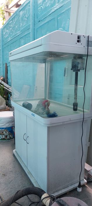Продам аквариум на 120 литр