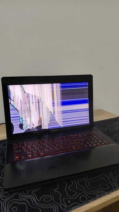Продаю Ноутбук Lenovo Ideapad Y500