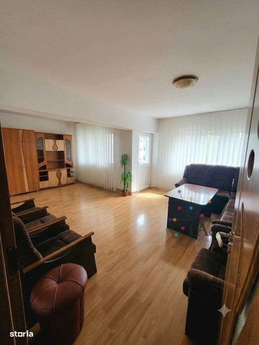 3 Camere Decomandat 75 mp , Etaj 3/4 | Vedere la Pădure, 2 Băi, Boxă i — fotografia 1