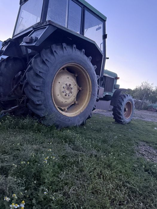De vânzare JOhn Deere