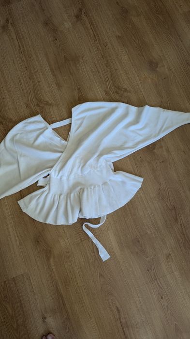 Дамска бяла блуза