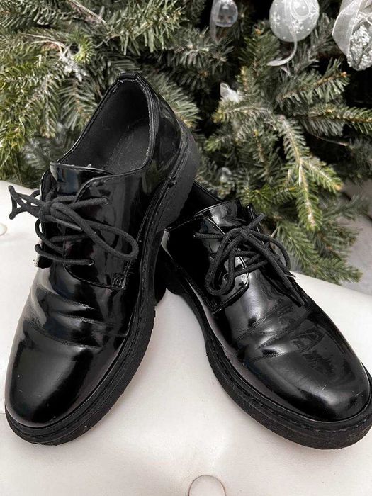 Кожаные лакированные туфли /лоферы /кеды NEXT, размер 37