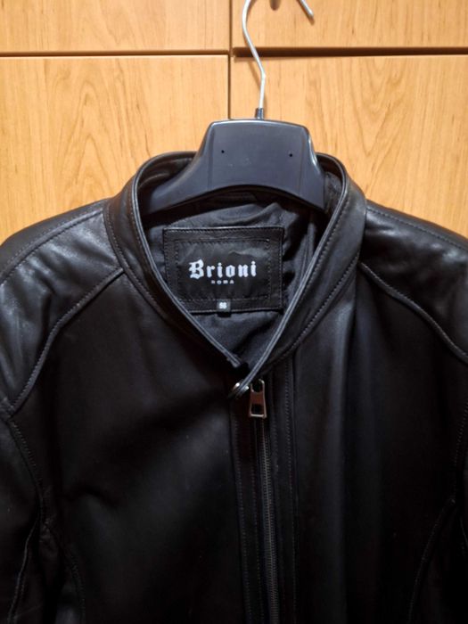 Супер мъжко гъзарско яке от естествена агнешка кожа на марката Brioni!