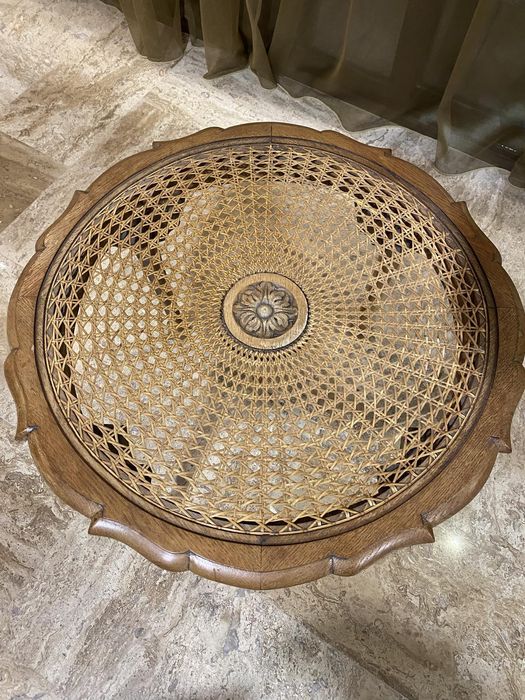 Масивна Ретро маса с ратанов плот 60 см в диаметър