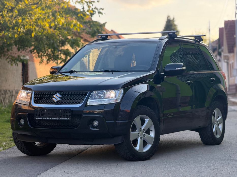 Suzuki Grand Vitara 2011 EURO 5 motor 1,9 diesel 129 cp. 4x4 la buton