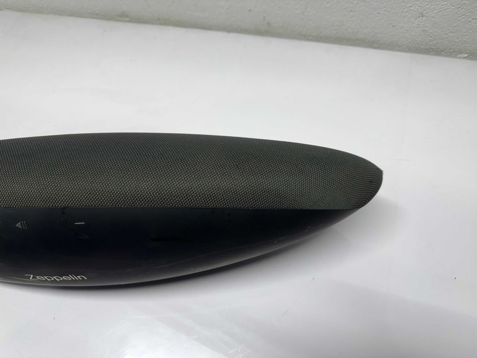 Тонколона - Bowers & Wilkins Zeppelin Wireless