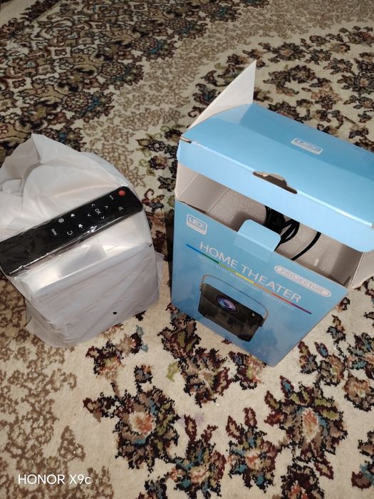 Proektor yengi holatda