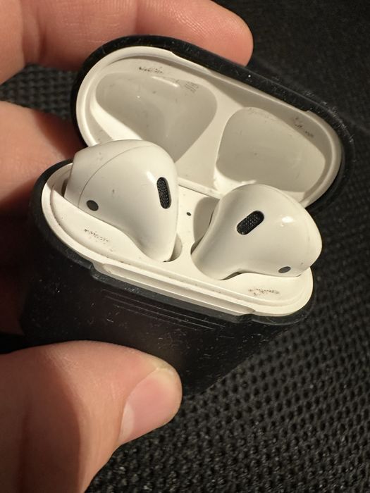 AirPods 2 генерация