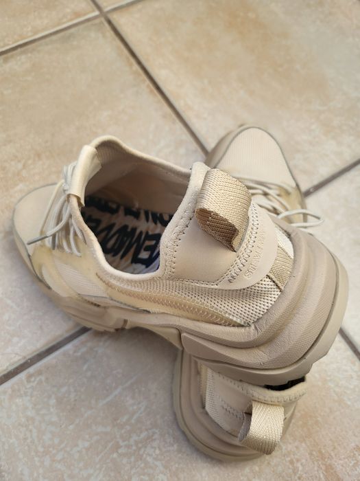 Papuci sport Steve Madden