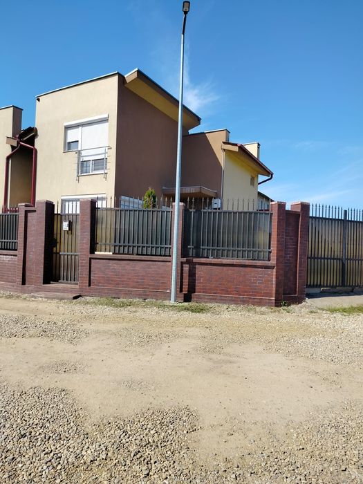 Casa tip Vila de vânzare