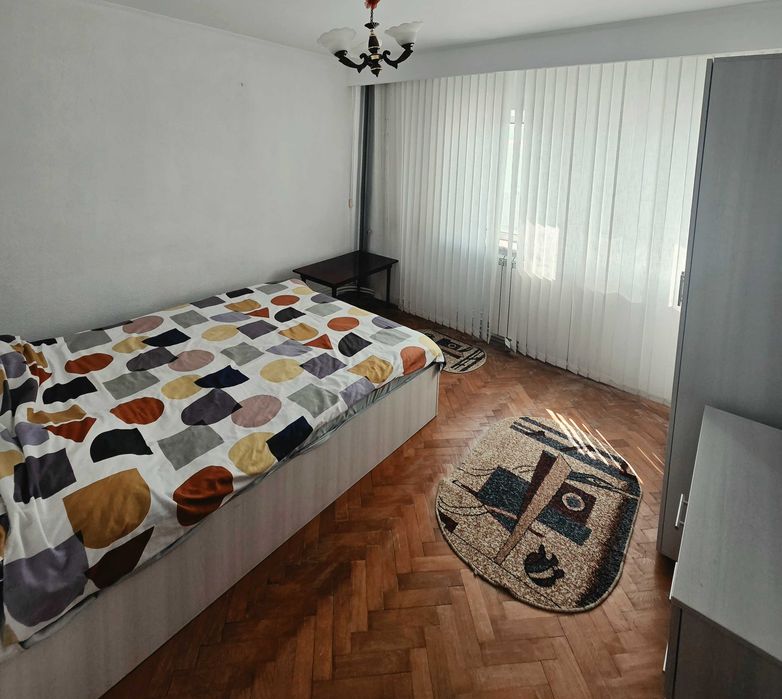 Apartament 2 camere cu centrala proprie de inchiriat
