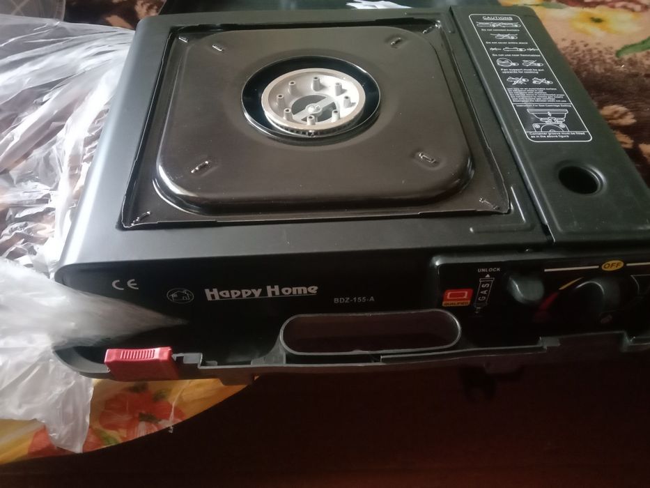 Продам газовую плиту .