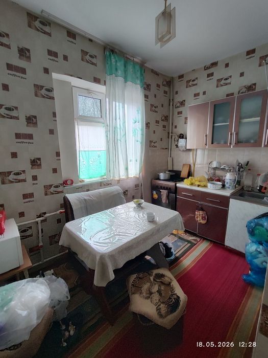 Срочно продаётся квартира Сергелинский р-н Куйлюк массив 5 1/5/5