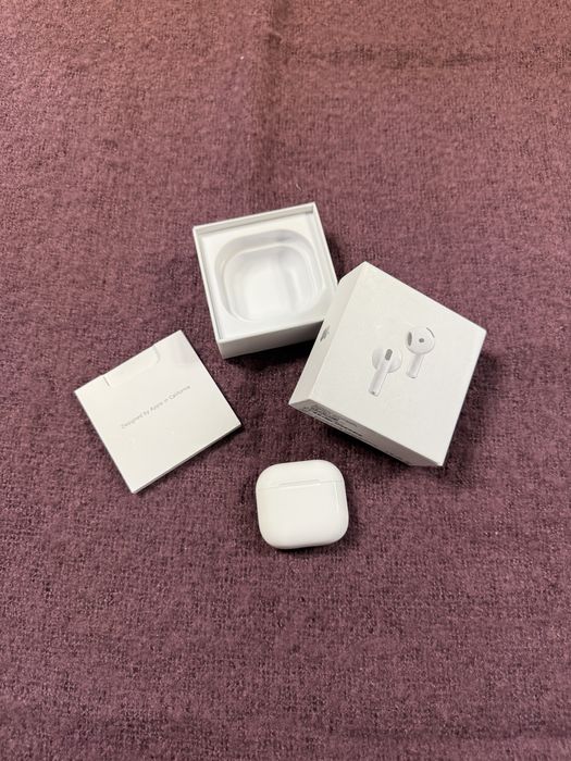 Casti AirPods Gen 4 noi new
