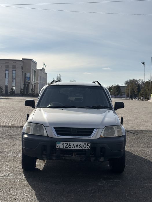 Продам машину Honda CR-V