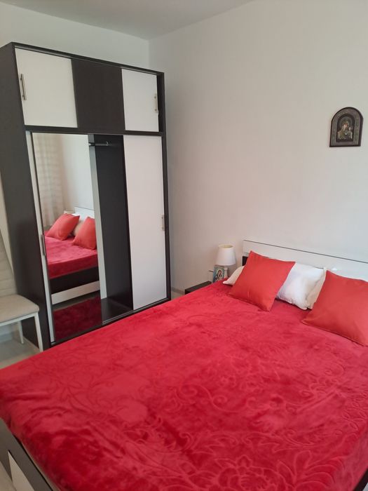 Inchiriez apartament 3 camere