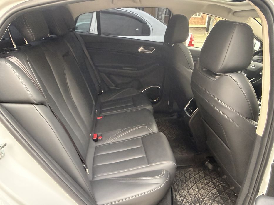 Продаётся автомобиль CHERY arrizo 6 pro (Intelligence)  2025г