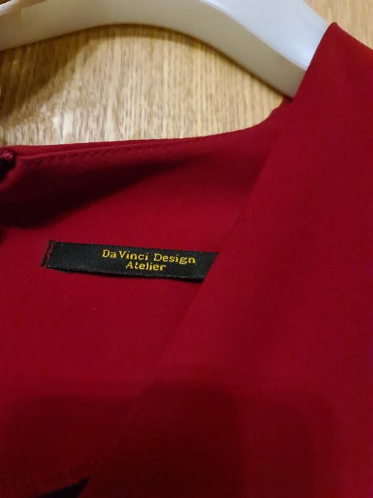 Платье красное женское