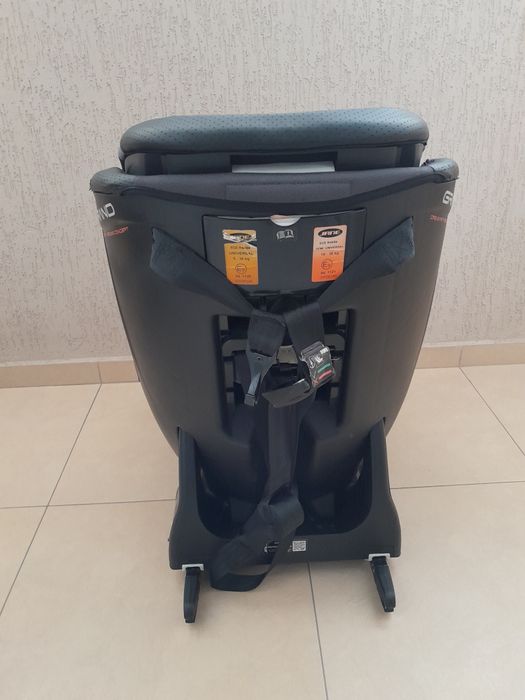 Столче за кола 9-36 кг. Izofix.
