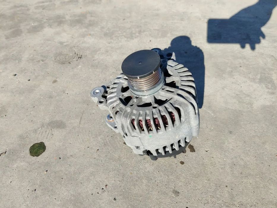 Alternator motor 2.0 CAG Seat Exeo Audi A3 A4 A5 Vw Skoda 06F903023P