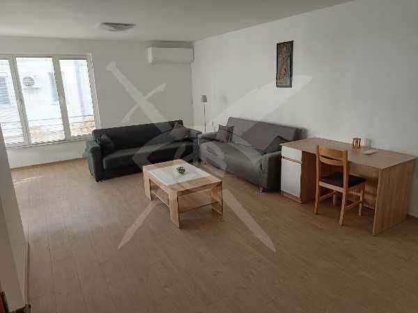 Дава се под наем Четиристаен апартамент в Пловдив, Младежки Хълм - 130 кв.м за 590 € - Снимка #3